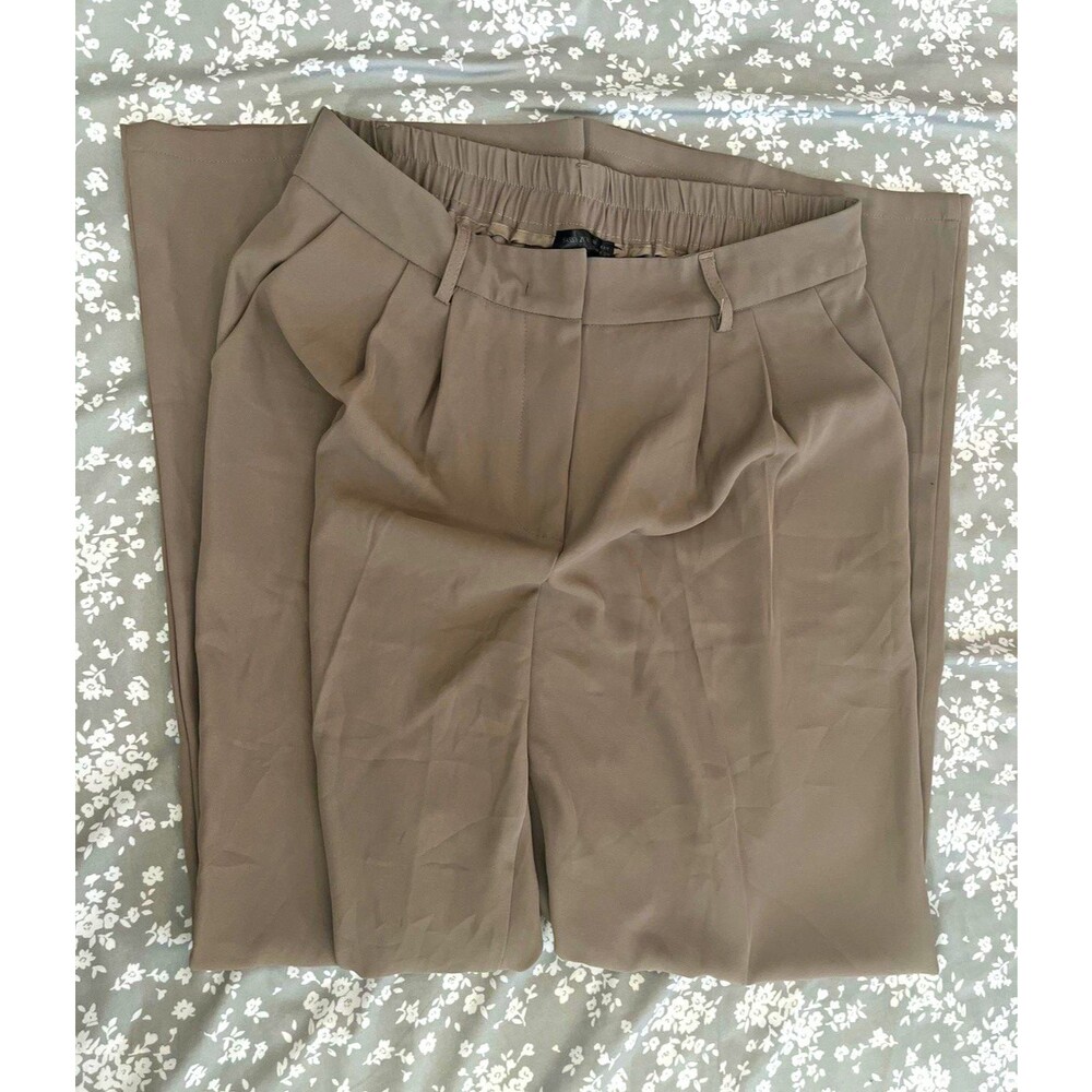 Sassy Zoe Women’s Beige Pleated Straight Leg Stretch Twill Dress Pants Size 8/10